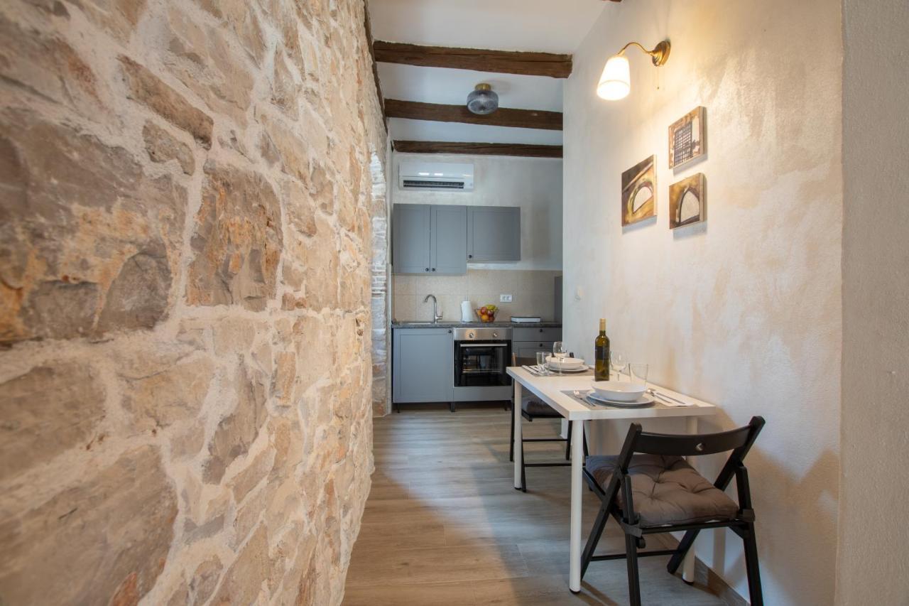 Apartments Nesatcium Пула Экстерьер фото